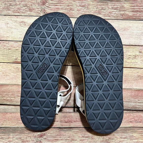 Teva Flatform Universal Sandals - Picture 7 of 8
